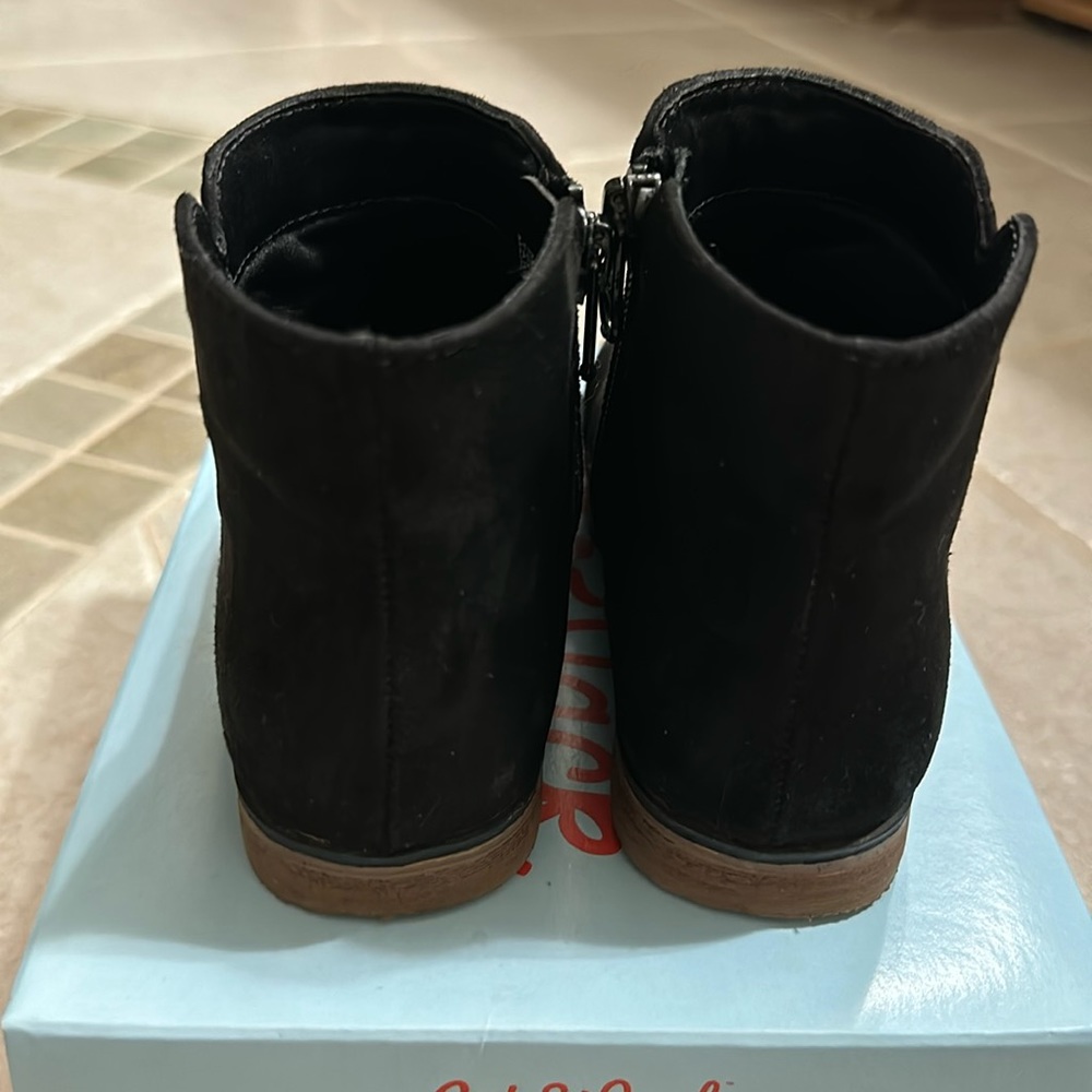 Girl Ankle boots size 11